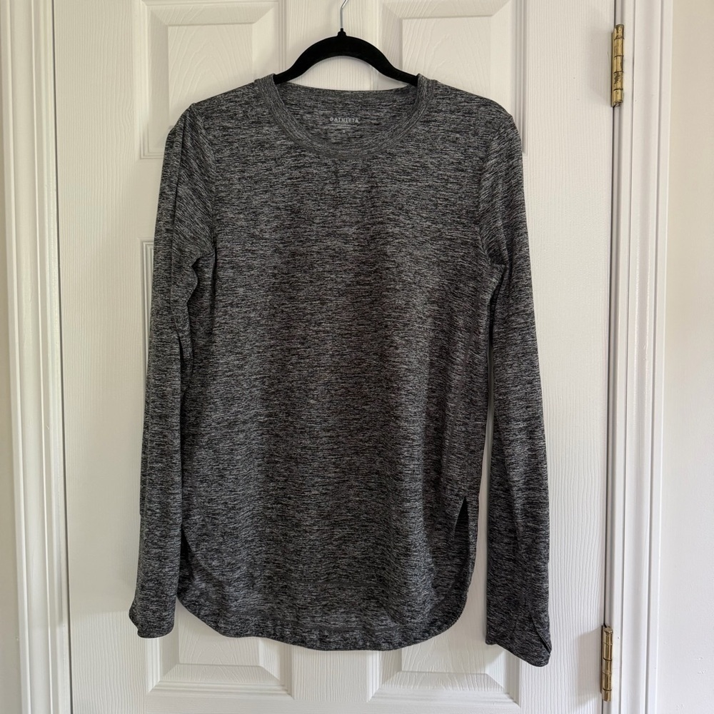 Athleta Uptempo Shirt Long Sleeves‎ Thumb Holes 382880-00 Heathered Gray Size S